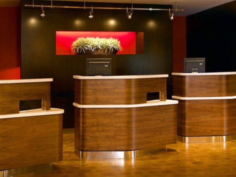 芝加哥奥黑尔万怡酒店 德斯普兰斯 外观 照片